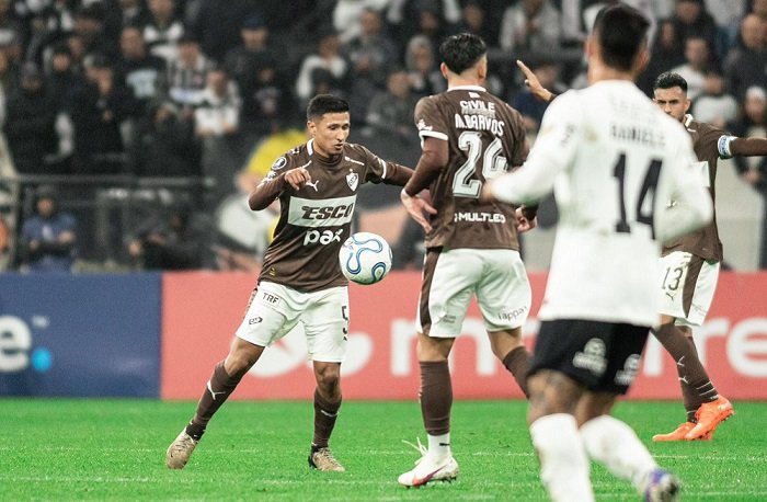 Platense le ganó a Corinthians y clasificó a octavos de final de la Copa Libertadores