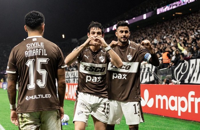 Platense le ganó a Corinthians y clasificó a octavos de final de la Copa Libertadores