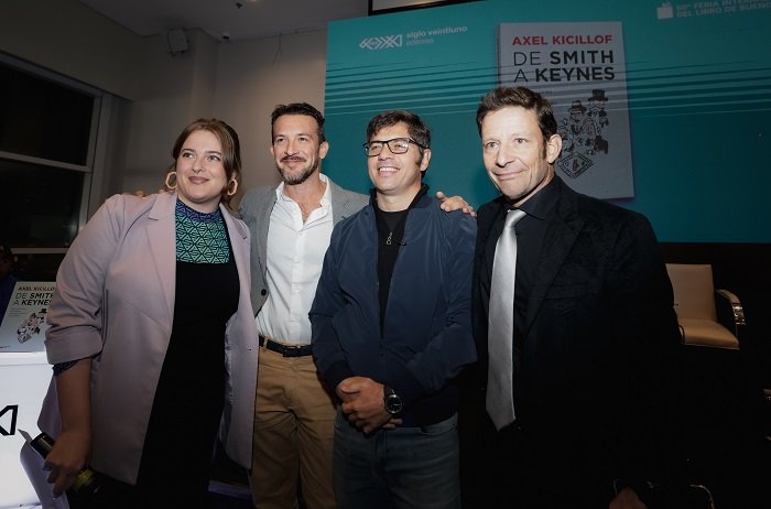 Kicillof presentó “De Smith a Keynes” en la Feria Internacional del Libro