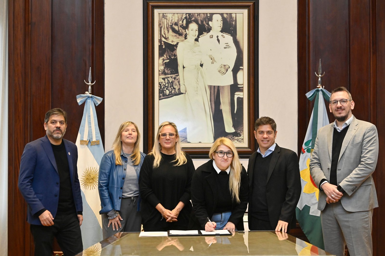 Kicillof y Cuattromo firmaron convenios con municipios para la compra de bienes de capital