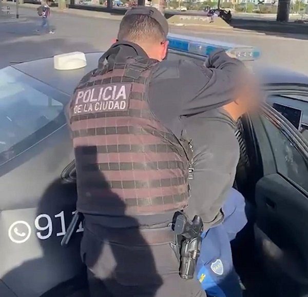 La Ciudad clausuró otro corralón ilegal que abastecía dentro de la Villa 31: Tres detenidos