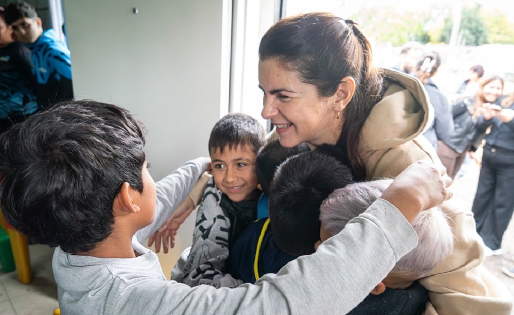 Mariel Fernández inauguró el Centro Cultural del barrio La Perla