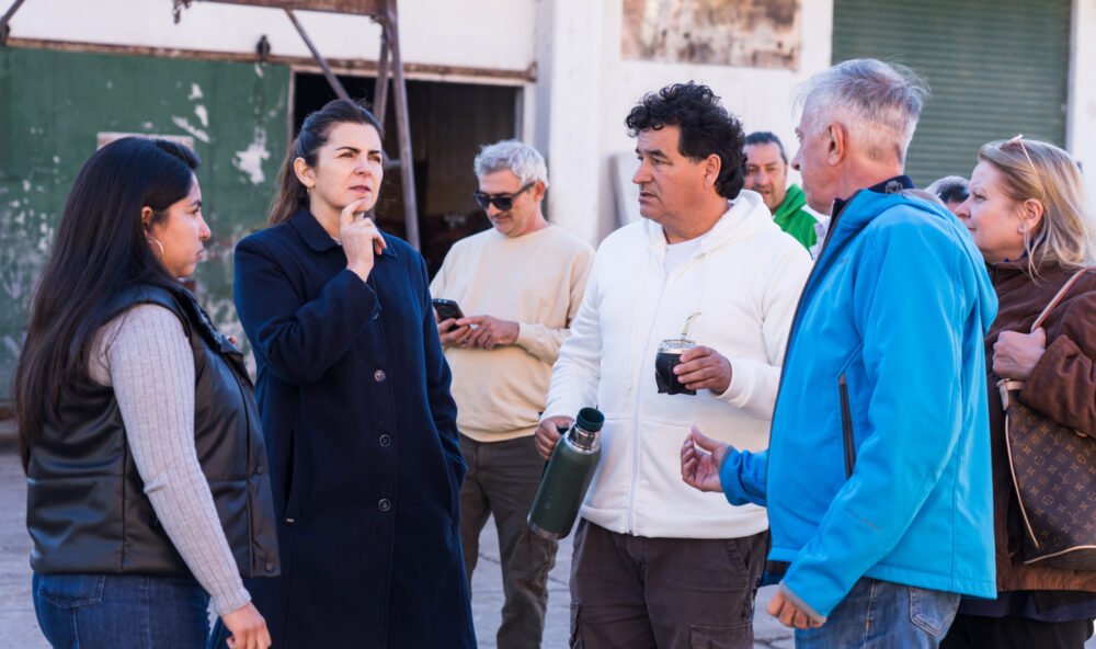 Mariel Fernández recorrió espacios cooperativos e industriales de Cañuelas