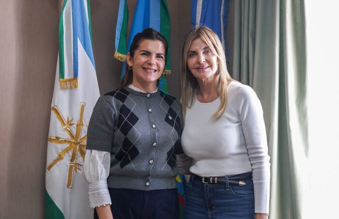 Mariel Fernández recorrió espacios cooperativos e industriales de Cañuelas