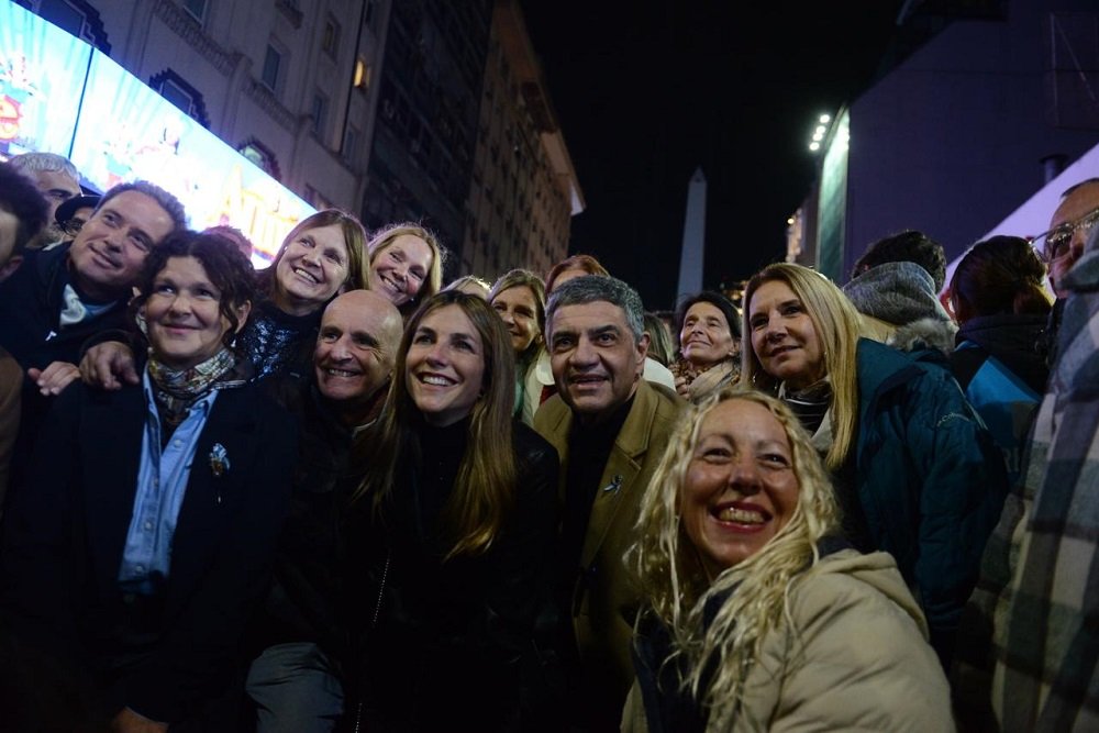 Más de 200 mil personas celebraron los 90 años del Obelisco, el símbolo más porteño de todos