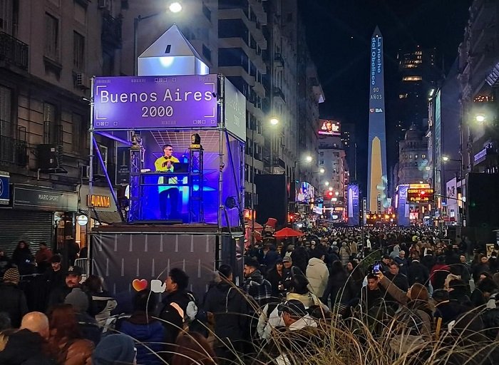 Más de 200 mil personas celebraron los 90 años del Obelisco, el símbolo más porteño de todos