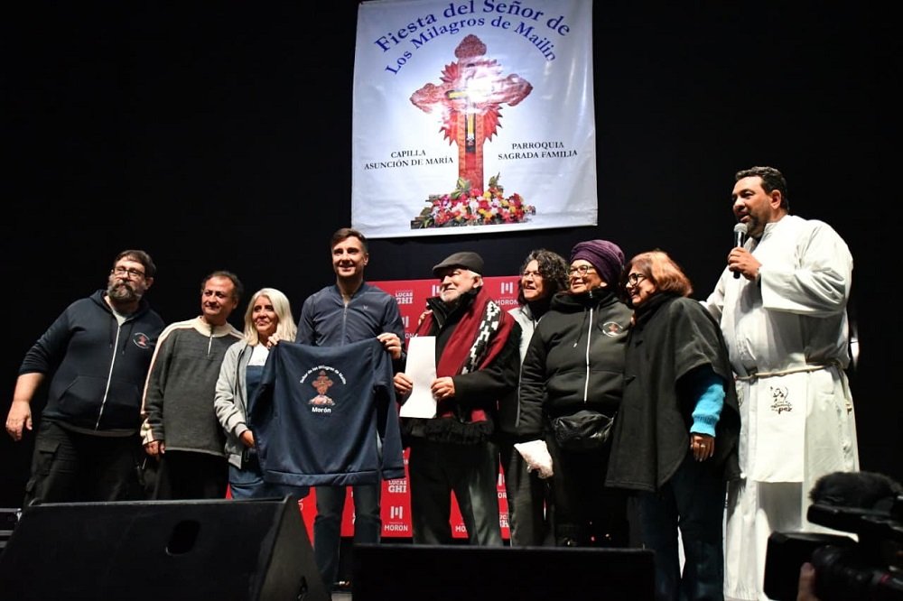 Miles de personas participaron de la celebración del Señor de los Milagros de Mailín