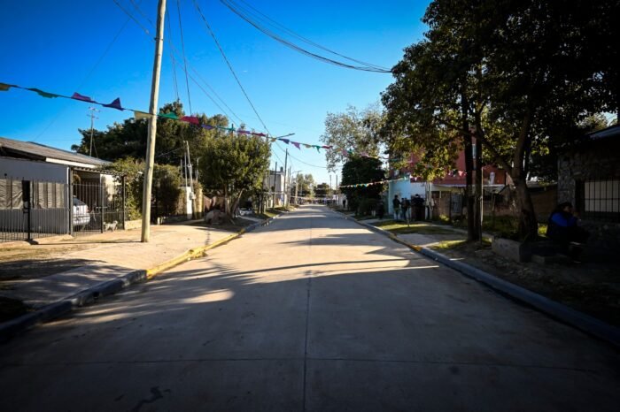 Nardini inauguró la primera etapa de pavimentación en el Barrio Primaveral