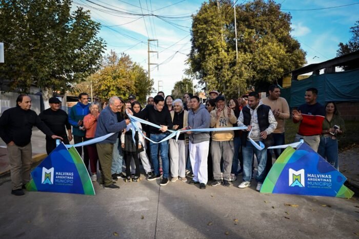 Nardini inauguró nuevas cuadras de pavimento en el Barrio Iparraguirre