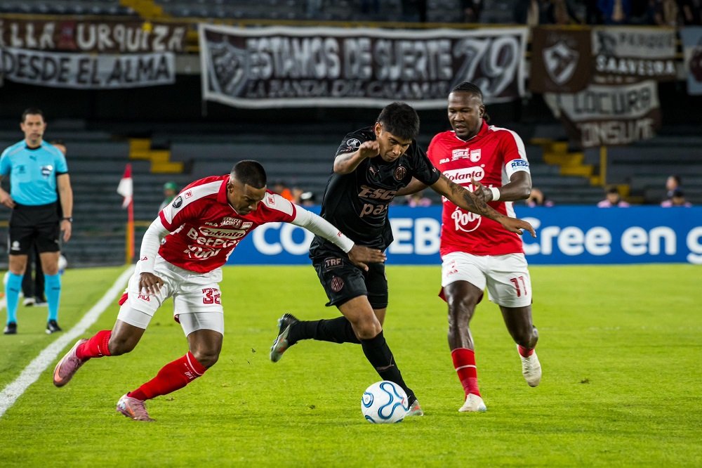 Platense cayo en Colombia y todavía no aseguro su pase en Libertadores