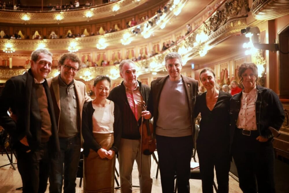 Una fiesta única 800 vecinos disfrutaron de la Filarmónica de Buenos Aires en el Teatro Colón