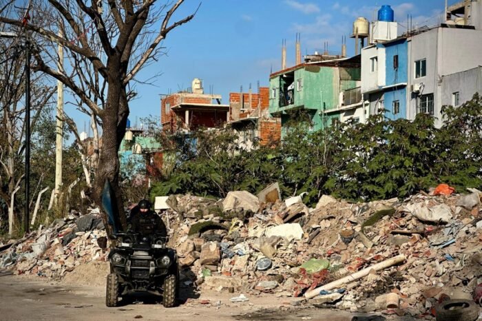Villa 31 la Ciudad demolió una construcción que levantaban de noche pese a que está prohibido​