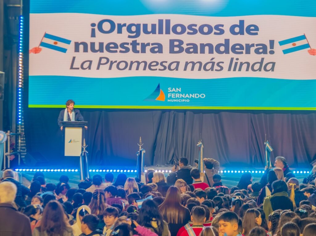 Juan Andreotti tomó a miles de chicos su promesa de lealtad a la Bandera