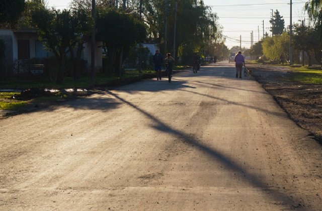 Avanzan las obras de asfalto en Moreno