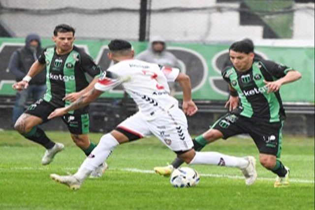 Chacarita no sale del fondo, cayo en Matadero ante Nueva Chicago