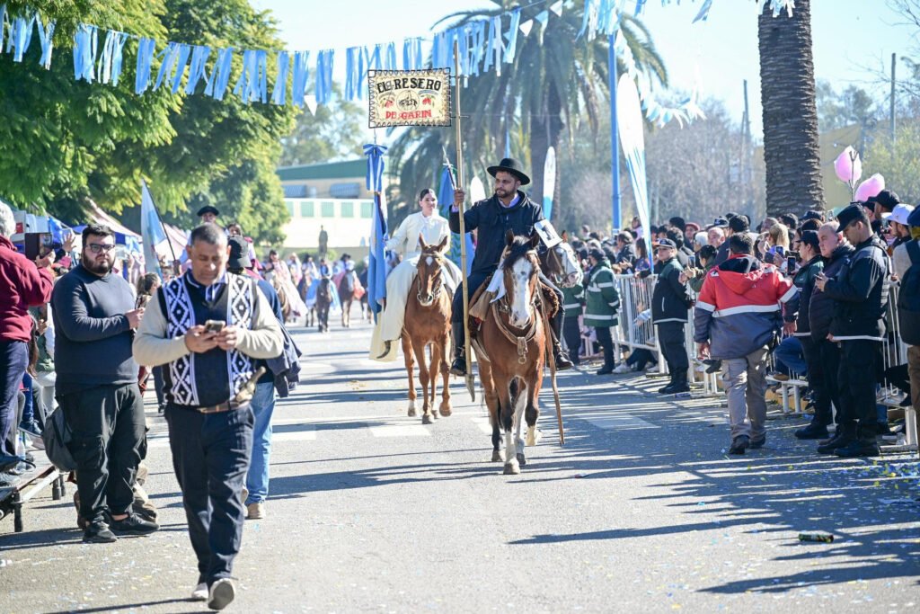 Día de la Bandera, 133° aniversario de Garín y el show de La Delio Valdez, los eventos destacados del Finde en Escobar