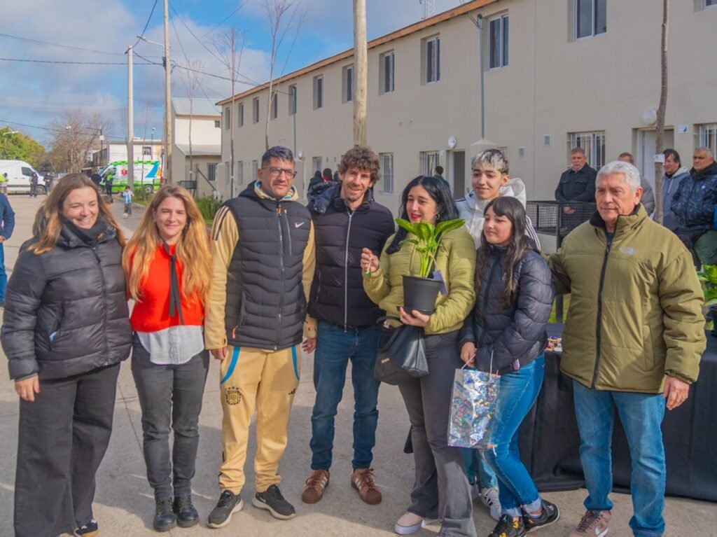 Juan Andreotti entregó otras 21 viviendas para familias numerosas de San Fernando