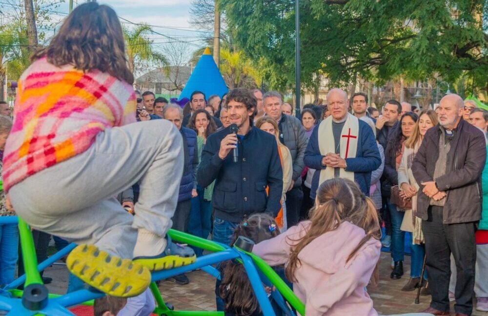 Juan Andreotti inauguró la Nueva Plaza Padre Jorge Luis Lagazio