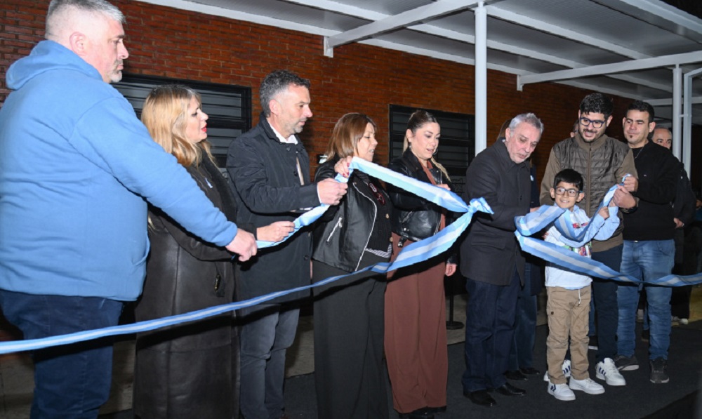 Julio Zamora inauguró el nuevo auditorio de Ricardo Rojas