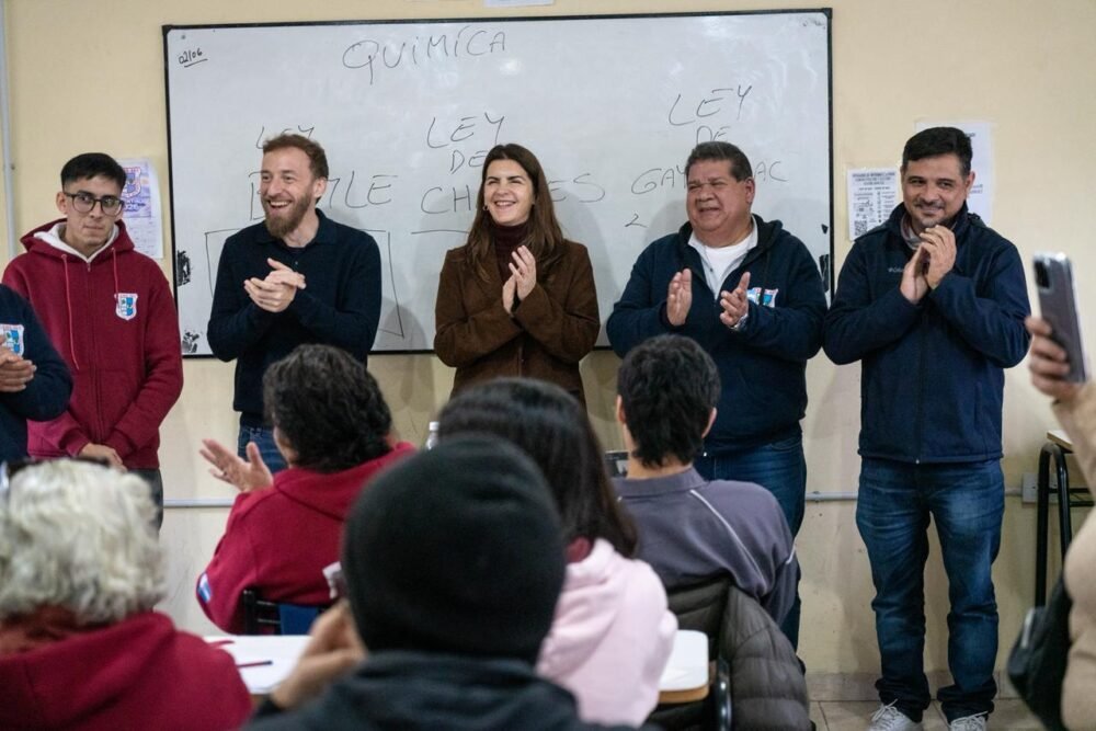Mariel Fernández en Lomas de Zamora: recorrió espacios educativos, comunitarios y productivos