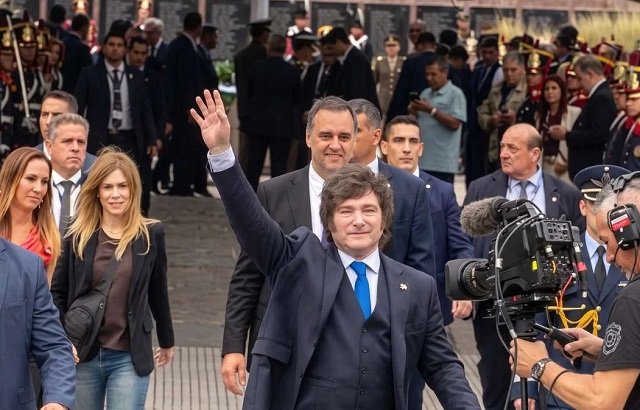 Día de la Bandera: Para Milei Belgrano fue "el primer intelectual liberal"