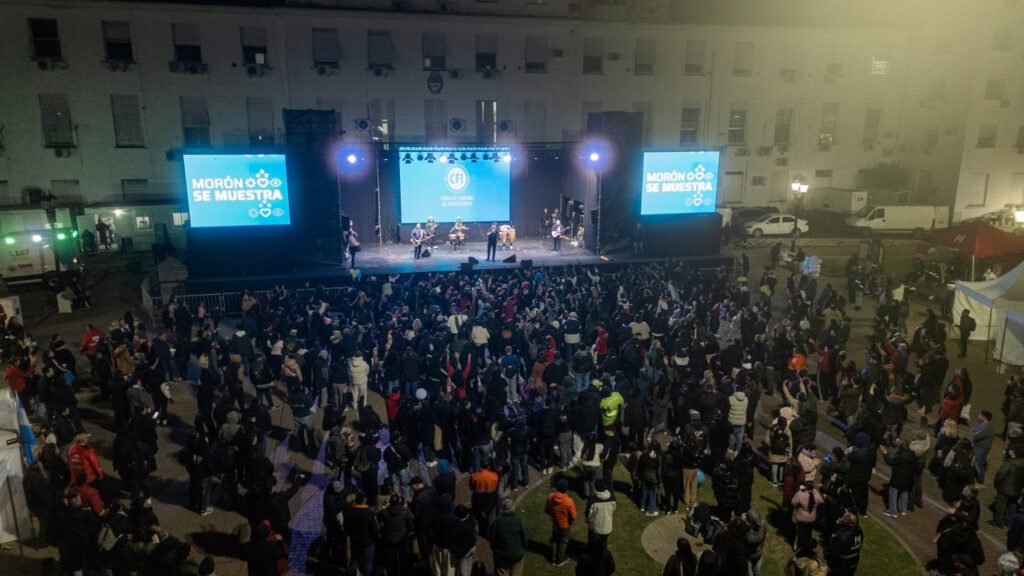Miles de visitantes participaron de la tercera edición de Expo Morón Se Muestra