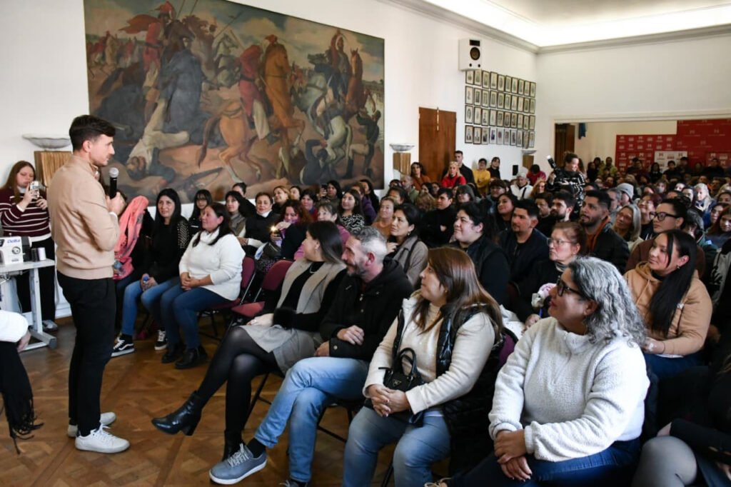 Miles de visitantes participaron de la tercera edición de Expo Morón Se Muestra