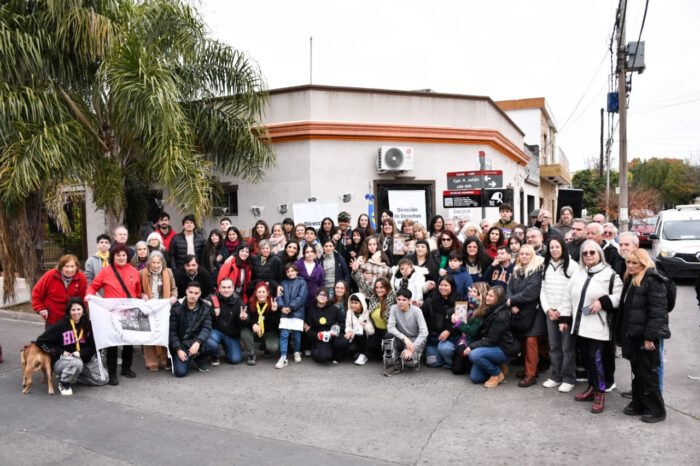Morón homenajeó a María Elena Bugnone con la señalización de un Sitio de Memoria