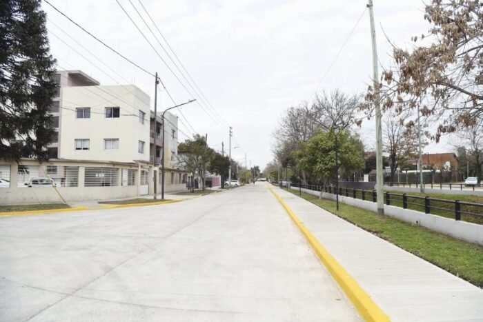 Nardini habilitó las obras de repavimentación integral de la calle Hooke