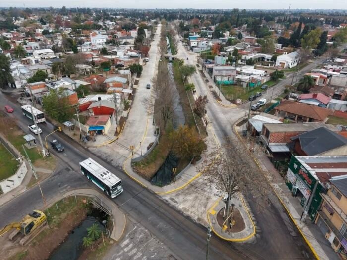 Nardini habilitó las obras de repavimentación integral de la calle Hooke