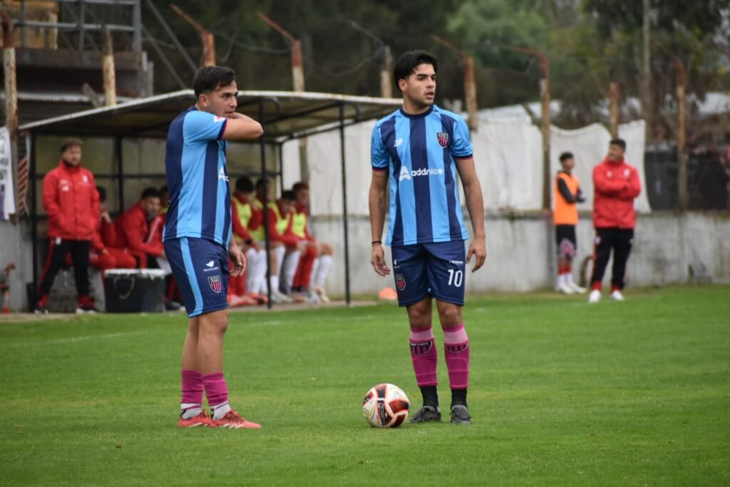 Segunda victoria al hilo de Atlético Escobar venció a 9 de Julio de Rafaela y se aleja del fondo de la tabla