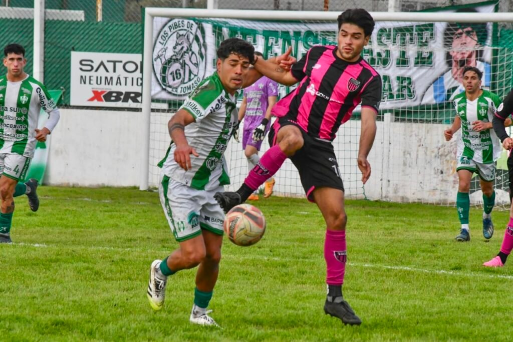 Un paso atrás: Atlético Escobar perdió 2 a 0 en su visita a Chivilcoy