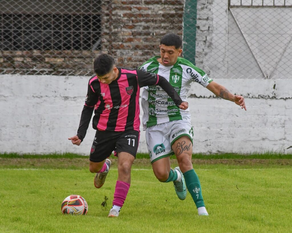 Un paso atrás: Atlético Escobar perdió 2 a 0 en su visita a Chivilcoy