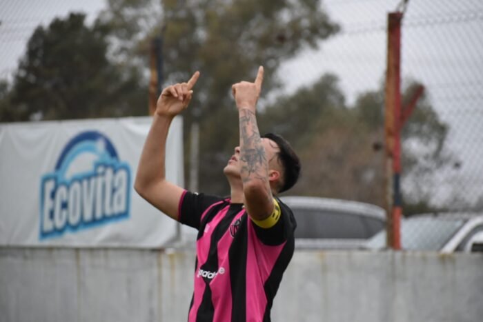 Victoria clave de Atlético Escobar cortó una racha de cuatro partidos sin ganar y escapó de la última posición de la tabla