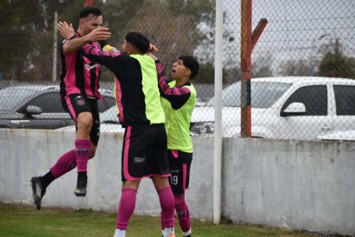 Victoria clave de Atlético Escobar cortó una racha de cuatro partidos sin ganar y escapó de la última posición de la tabla