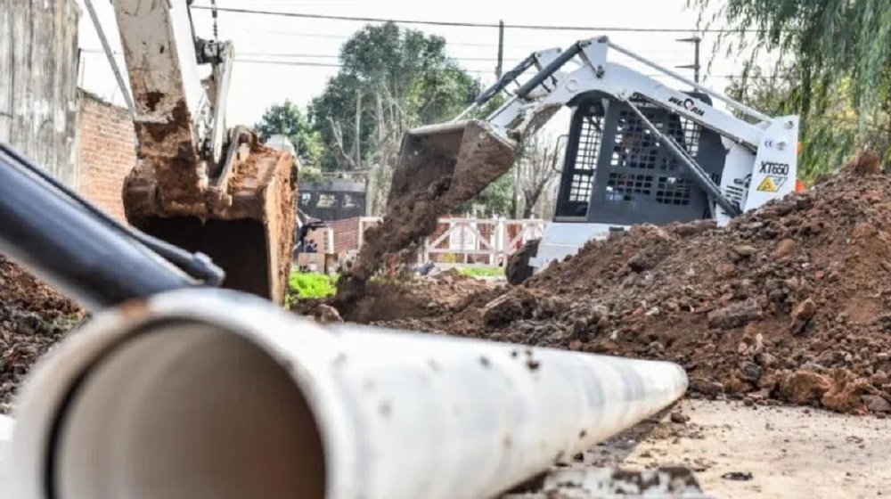 Barrio Las Glorias quedó habilitada la red cloacal tras las gestiones del Municipio con AySA