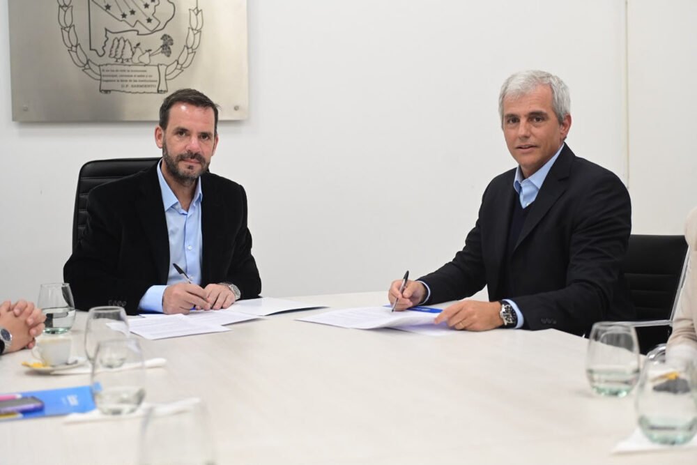 Formación laboral en Escobar convenio con Plaza Logística para capacitar a vecinos del distrito