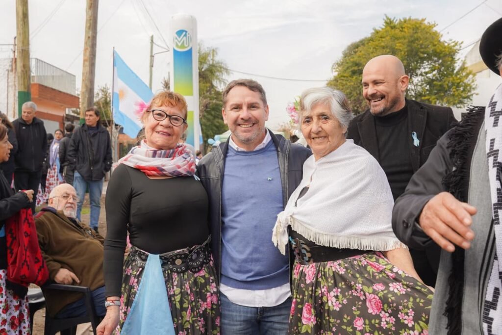 Ituzaingó celebro los 210 años de la Independencia Argentina