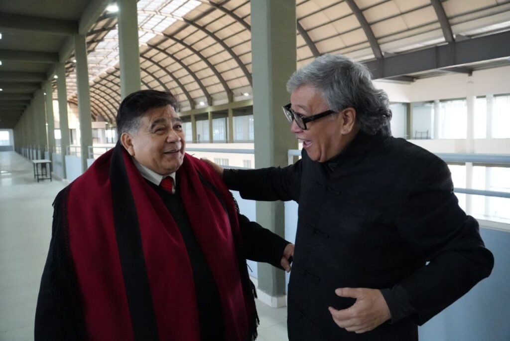 Ishii, recibió al titular de He University de China y anunció nueva tecnología para el Hospital Oftalmológico