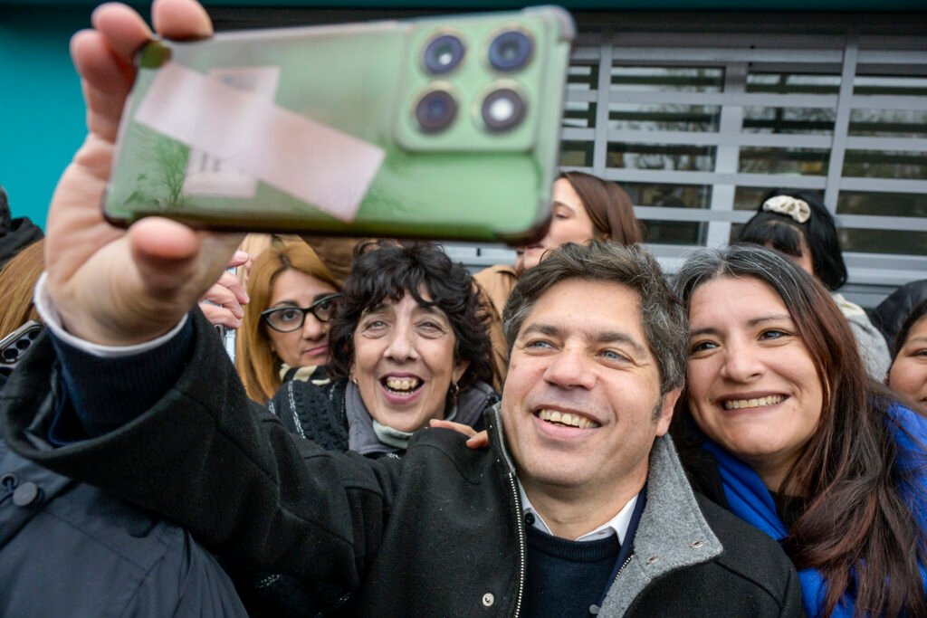 Kicillof inauguró un Centro de Atención Primaria de la Salud en Castelar con un fuerte mensaje contra el ajuste