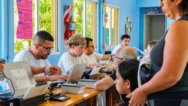 Ituzaingó: Más de 1250 personas tramitaron su DNI en forma gratuita. En el marco de operativos para realizar o actualizar DNI