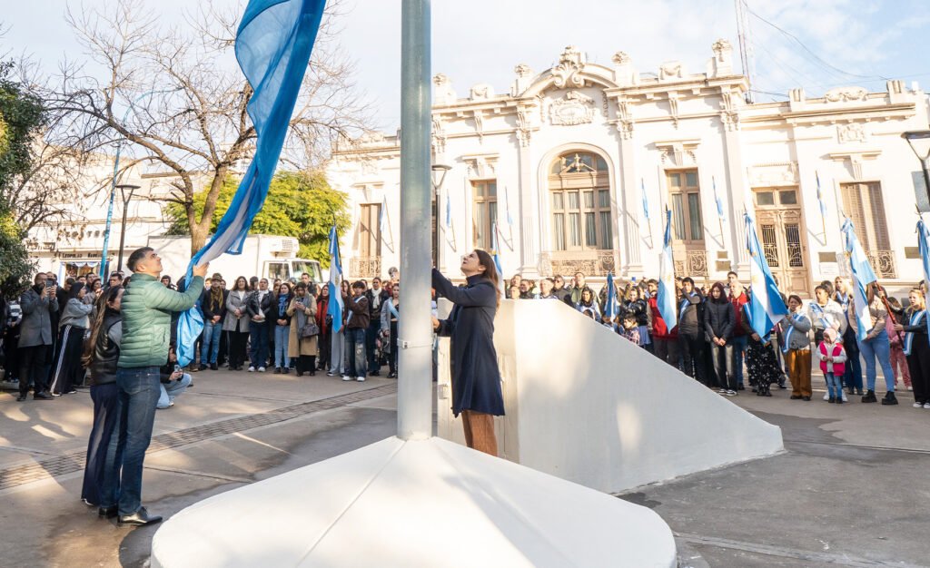 Mariel Fernández encabezó actividades para fortalecer la identidad, la cultura y la educación del distrito