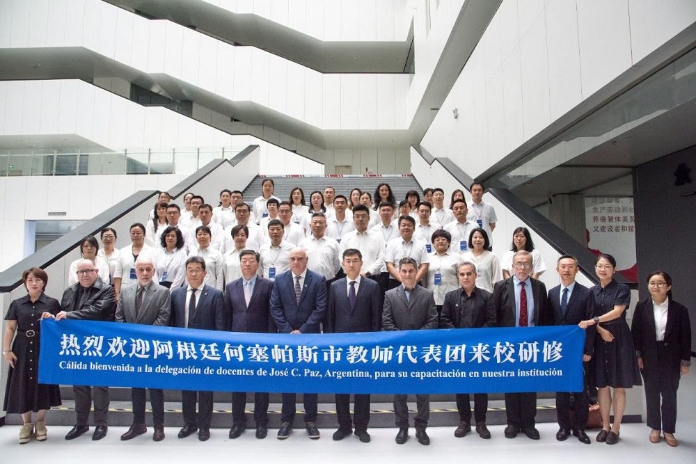 Mario Ishii Convierte el Polo Universitario de José C. Paz en un puente tecnológico con China