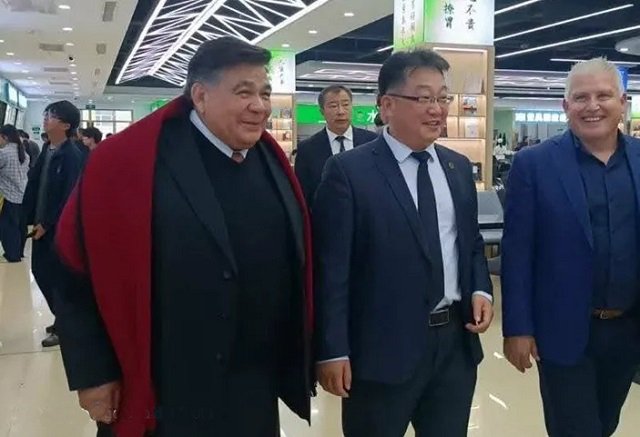 Mario Ishii Convierte el Polo Universitario de José C. Paz en un puente tecnológico con China