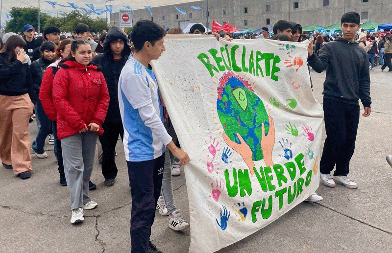Más de 25000 Paceños celebraron la 5° edición del desfile patrio por el día de la Independencia