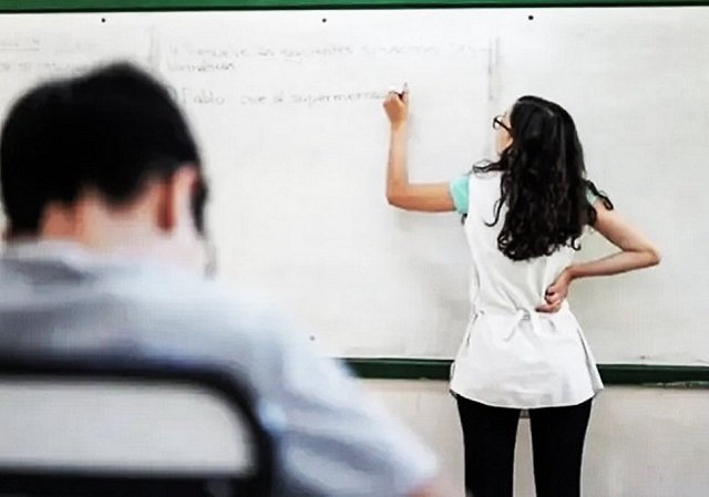 Morón lanza un programa de beneficios para docentes en vacaciones de invierno