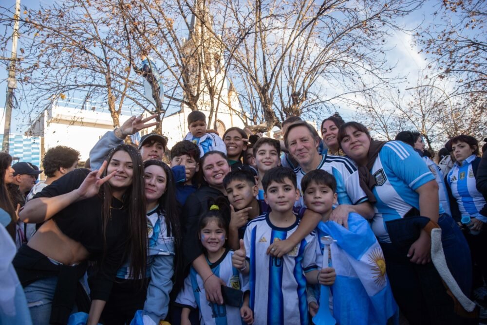 San Miguel, la ciudad que festeja el mes patrio y los triunfos de la Selección