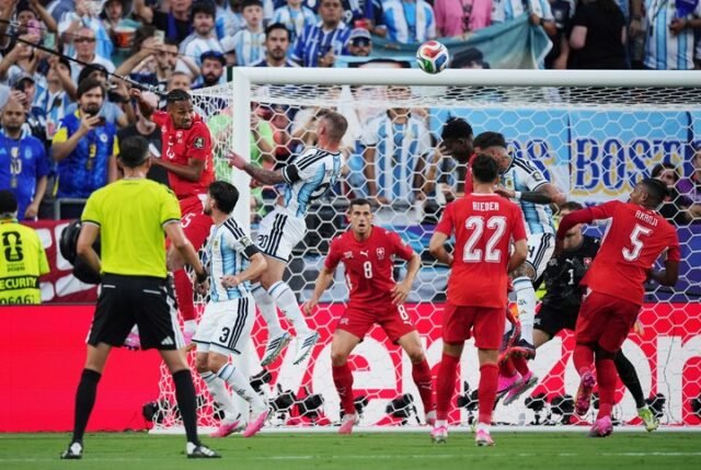 Uff otra vez Argentina le gano en el final a Suiza y esta en semi