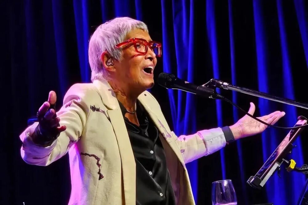 Concierto de Teresa Parodi, la obra “No me acuerdo las cosas” y la feria Kamogelo el Finde en Escobar
