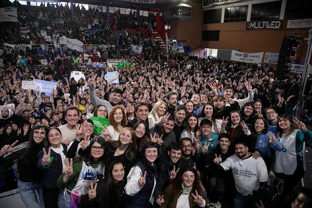 Kicillof lanzó "MDF Juventudes" en San Martín: "Tienen que ser los protagonistas"